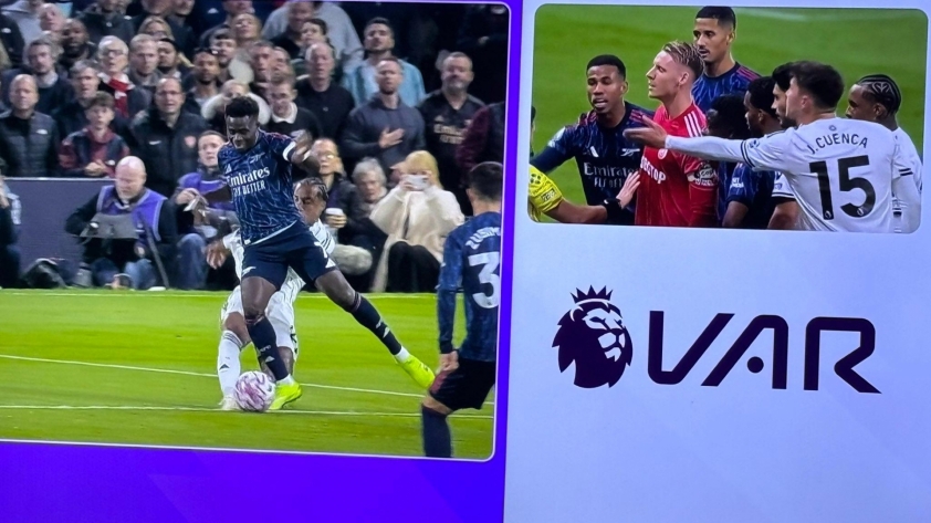 Mikel Arteta: 'Tôi rất tức giận về việc họ đã làm với Arsenal'