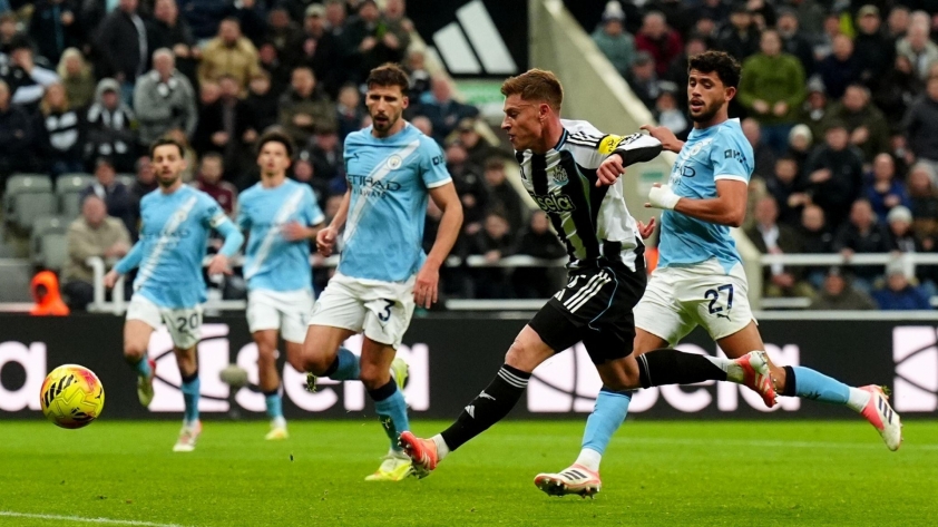 Haaland tịt ngòi, Man City 'ngã ngựa' trên sân của Newcastle 746367
