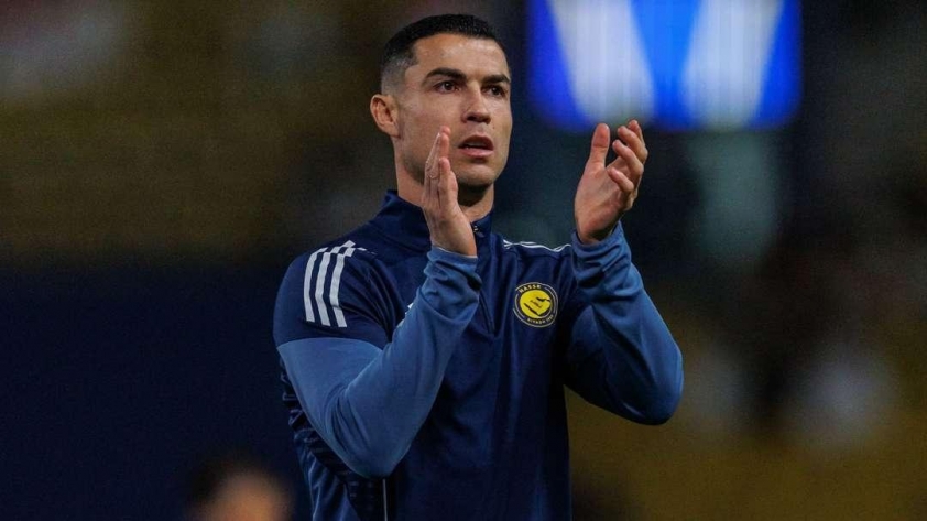 Ronaldo trở lại Madrid: Cú sốc khiến fan bất ngờ 5 Ronaldo chính thức tái xuất Madrid khiến tất cả ngỡ ngàng 748784