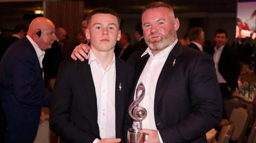 MU bất ngờ ra lệnh cấm bất với con trai Rooney 772557