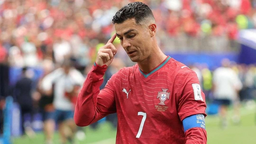 Ngôi sao Bồ Đào Nha: 'Tôi không có nghĩa vụ chuyền bóng cho Ronaldo ở World Cup 2026' 854817