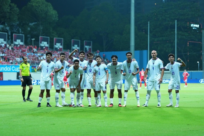 CĐV Singapore đồng loạt réo tên Việt Nam khi thua đậm 1-3 tại AFF Cup 884315