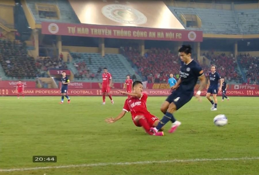 Trực tiếp Viettel 0-0 CAHN: Giằng co hấp dẫn
