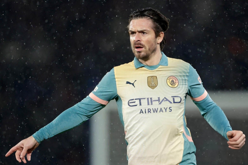 Guardiola thừa nhận không thể kiểm soát được “tiên tửu” Grealish