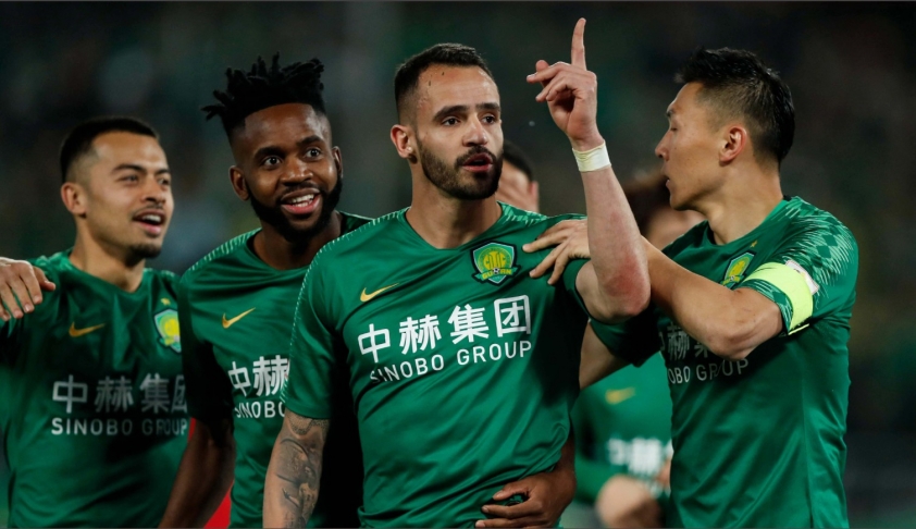 Beijing Guoan đang hoàn toàn vượt trội so với đội chủ nhà (Ảnh: cgtn).