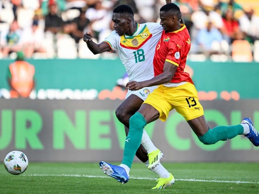 Cả hai ĐTQG đều đang rất muốn hạ gục đối thủ ở 90 phút sắp tới (Ảnh: AFCON)