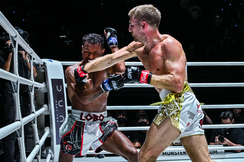 Jonathan-Haggerty-Felipe-Lobo-ONE-Fight-Night-19-29-1536x1023