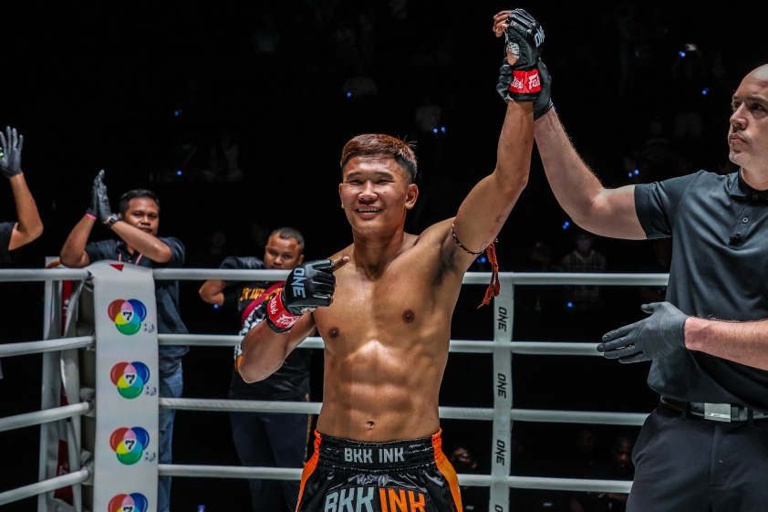 Kulabdam-Sor-Jor-Piek-Uthai-Julio-Lobo-ONE-Friday-Fights-52-17