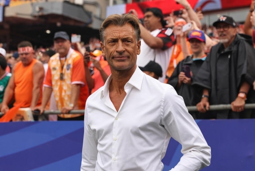 Renard dù nhận việc giữa World Cup 2026 nhưng không phải HLV dẫn dắt ít trận nhất giải đấu lần này