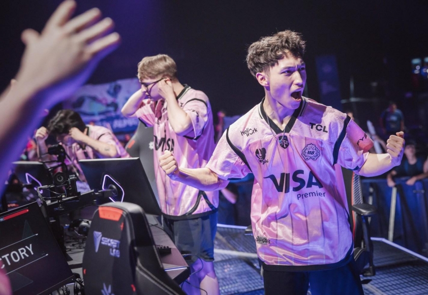 M8 hủy diệt TL, giành vé vào Playofffs 801289