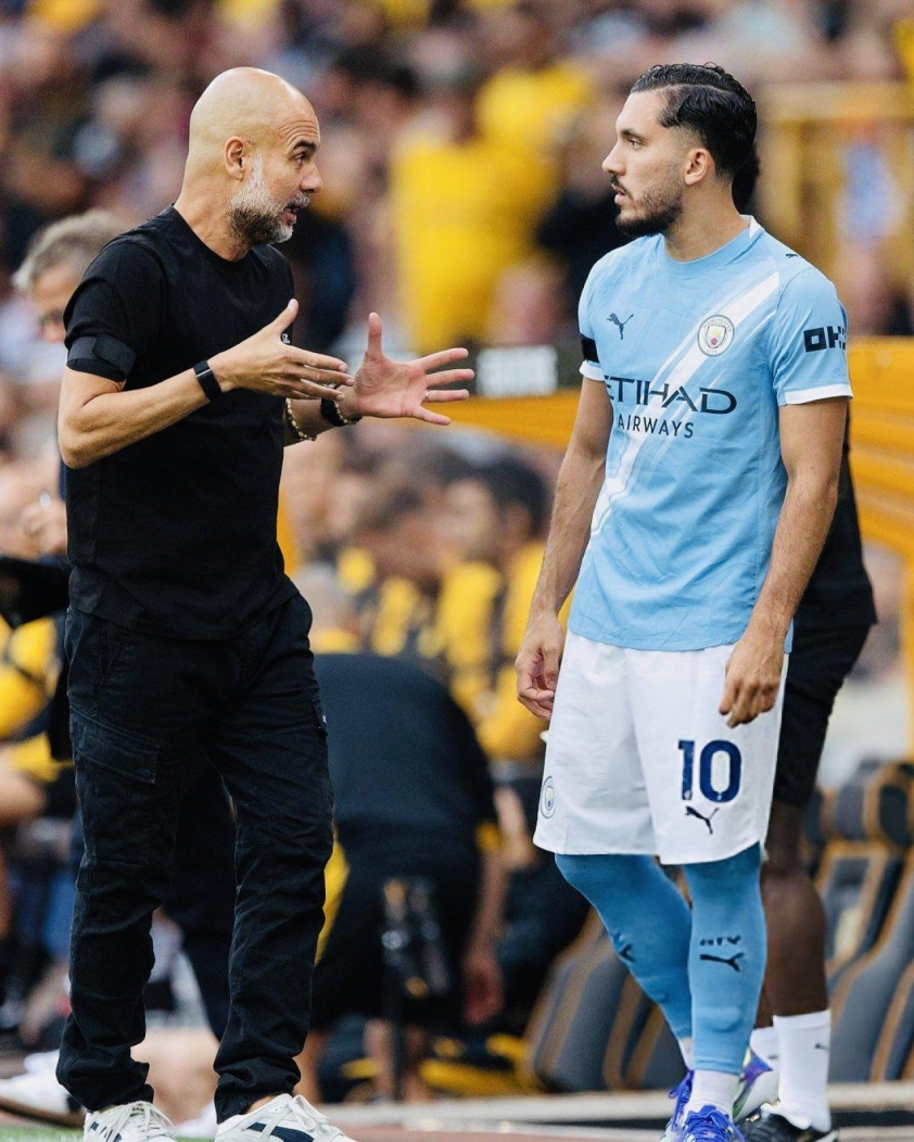 CĐV Man City "khan hiếm" cầu xin Pep ra bài độc đấu Liverpool 5 42