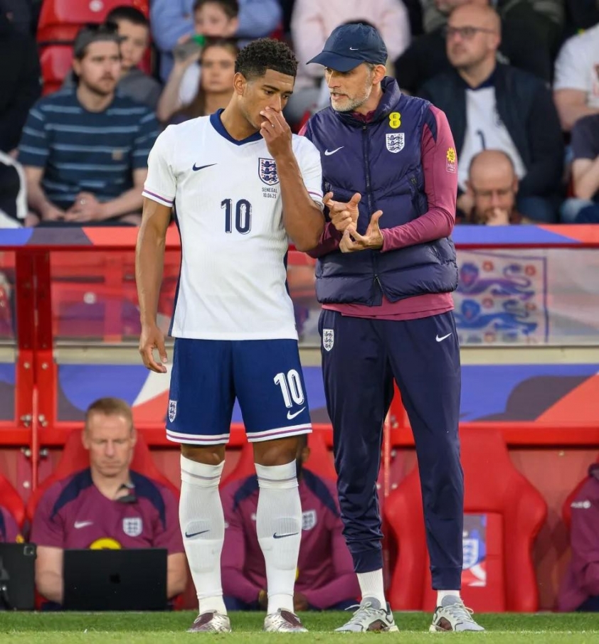 HLV tuyển Anh thừa nhận thích 'chơi trội' với Bellingham 5 HLV tuyển Anh gây sốc vì thừa nhận thích 'gây sự' với Bellingham