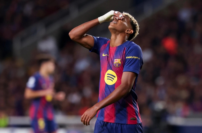 Luis de la Fuente sốc khi Lamine Yamal rời tuyển Tây Ban Nha trước vòng loại World Cup 739452