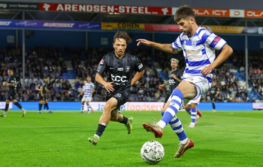 Hậu vệ Việt kiều 18 tuổi gây sốc khi tăng giá gấp đôi Văn Hậu 765336