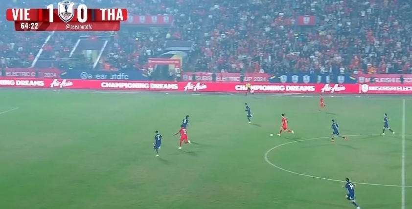 CĐV Thái Lan kinh ngạc vì 3 QBV Việt Nam của Hoàng Đức 768129