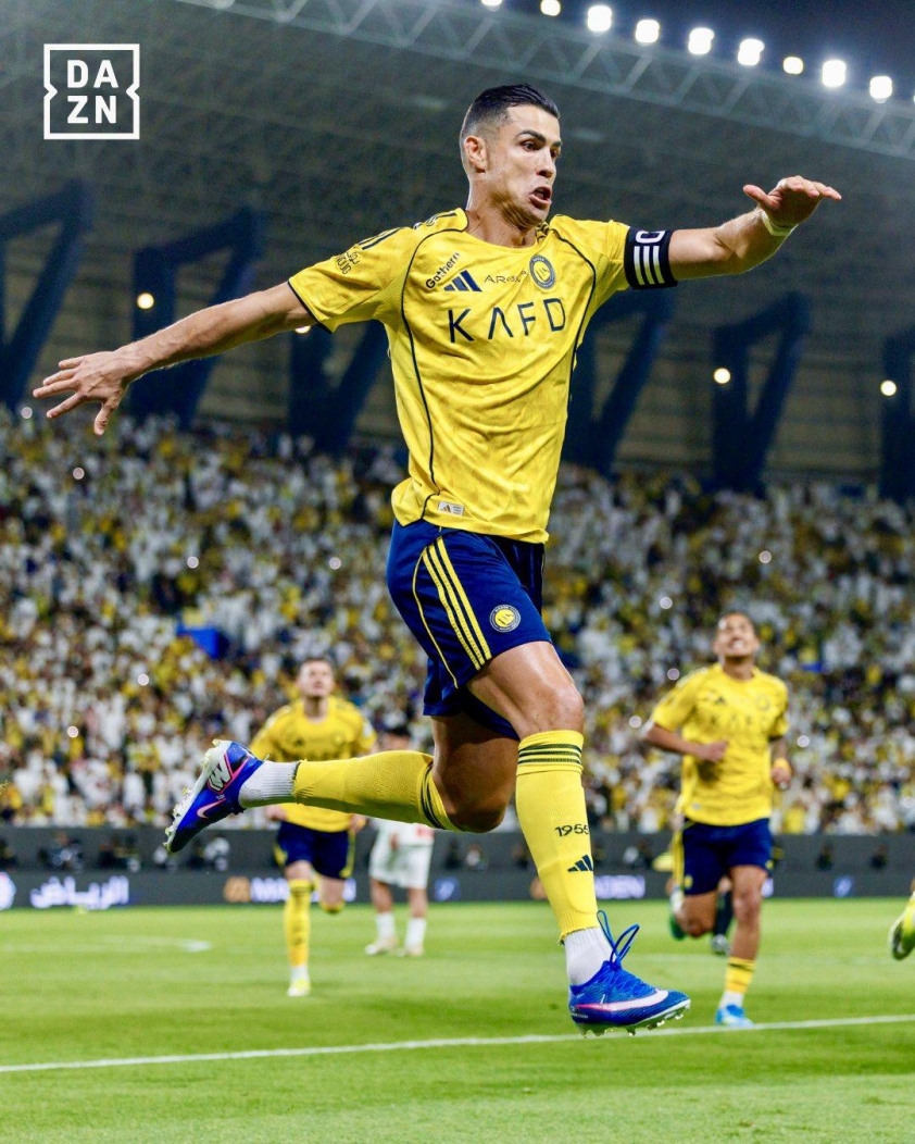 Ronaldo lập cú đúp trận thứ 100, Al-Nassr thị uy ngôi đầu 816631