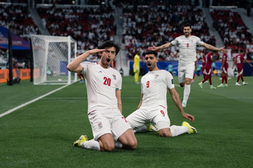Trực tiếp Iran 2-2 Qatar: Quá hấp dẫn 404456