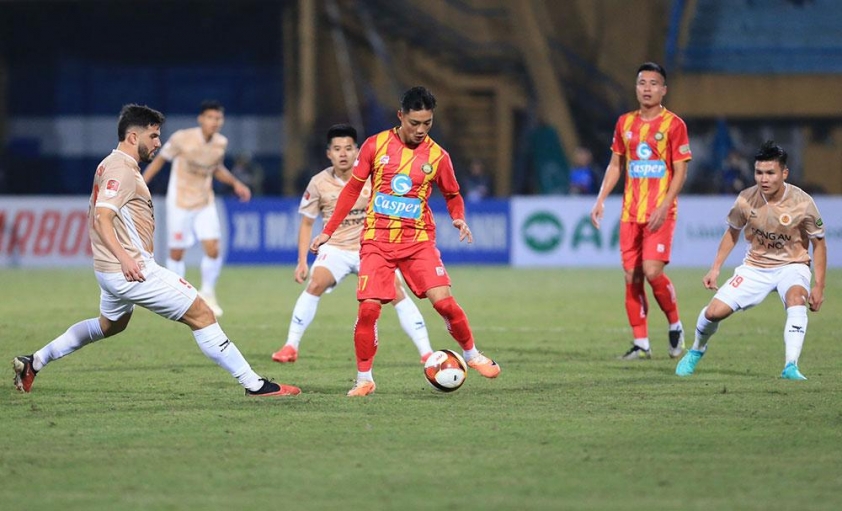 Trực tiếp Thanh Hóa 0-2 CAHN: Phan Văn Đức trở lại!! 433621