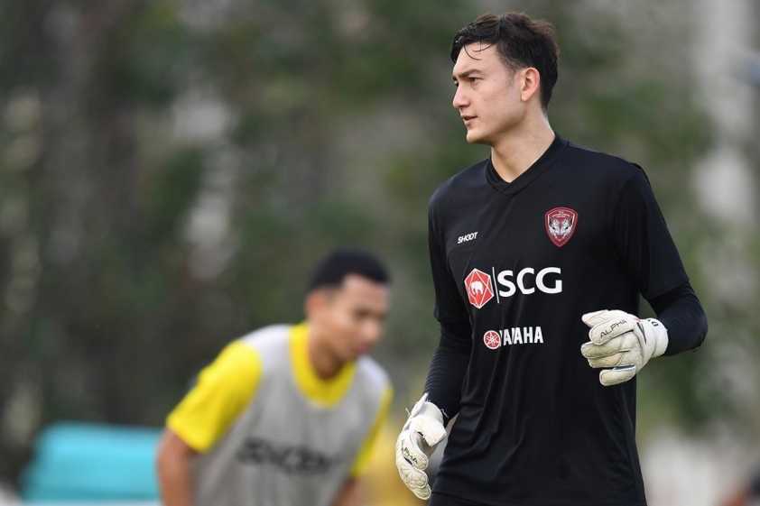 dang-van-lam-muangthong-united-1718849419.jpg