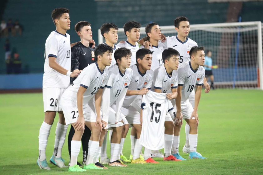 U17 Việt Nam khởi đầu nhạt nhòa trước U17 Kyrgyzstan phòng thủ chặt chẽ