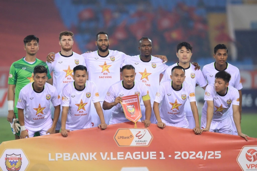 Nội binh tỏa sáng ở V-League 2024/2025 HAGL và Nam Định thống lĩnh