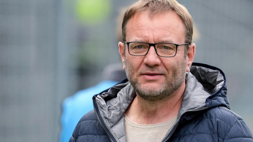 thomas-horsch-er-hoert-als-trainer-der-bremen-frauen-auf
