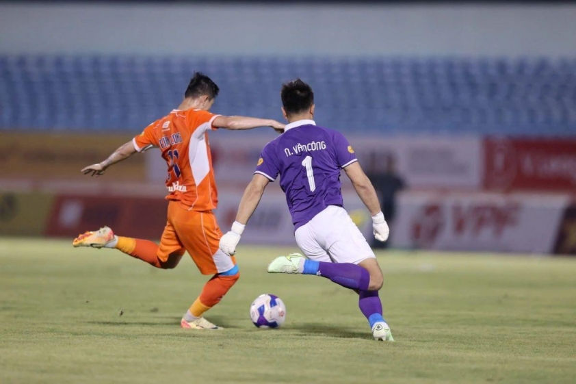 Trực tiếp Đà Nẵng 1-0 Quảng Nam: Căng thẳng 636252