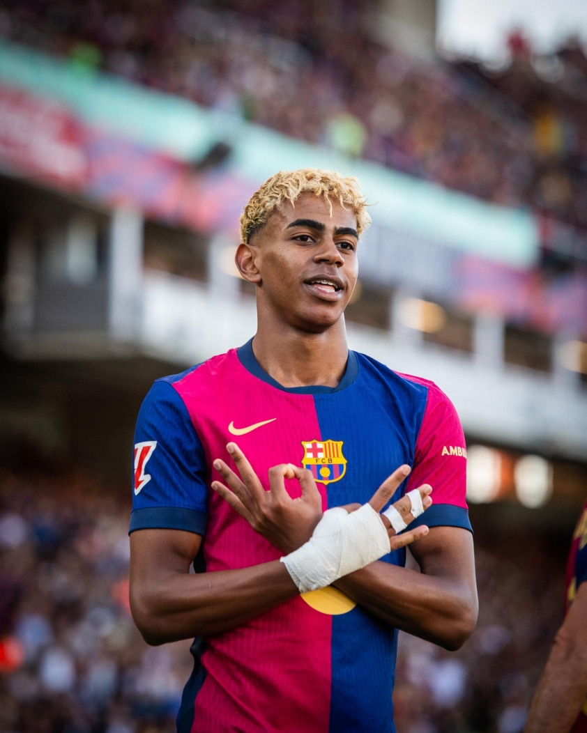 Yamal lại lập siêu phẩm, Barca thua ngược trên sân nhà ngày đăng quang 636692