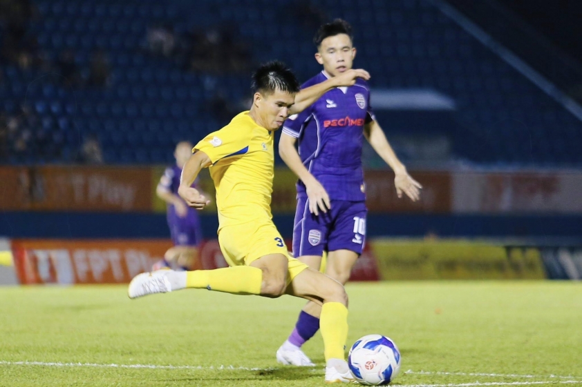 Trụ hạng thành công, đội bóng V-League được thưởng khủng 652645
