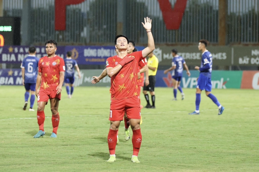 Trực tiếp PVF-CAND 2-0 Đồng Nai: Chủ nhà dồn ép 653652