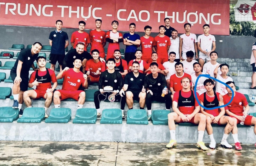 CLB hàng đầu V-League gây ngỡ ngàng với cầu thủ Việt kiều Châu Âu 664655