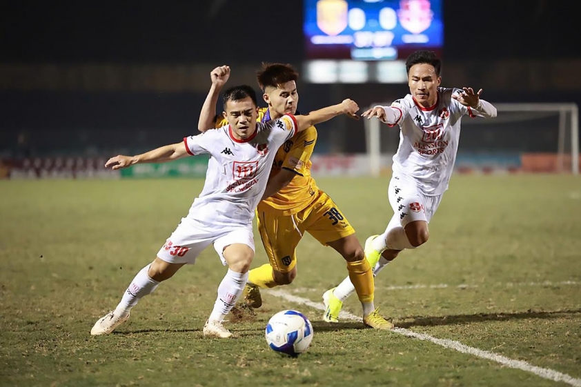 Trực tiếp Hải Phòng vs SLNA, 18h00 hôm nay 27/8-692935