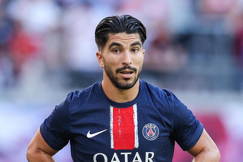 PSG bán tháo tiền vệ với giá 18 triệu Bảng-692641