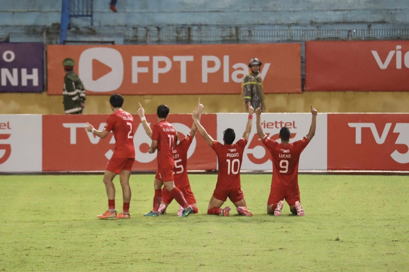 Trực tiếp Viettel 2-0 Hà Tĩnh: Áp đặt thế trận 712689