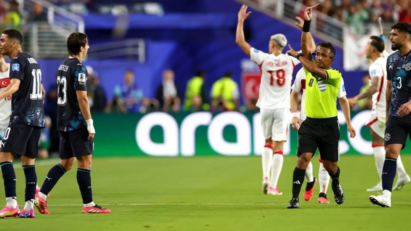 CHÍNH THỨC: FIFA gây chú ý với lựa chọn trọng tài bán kết Pháp - Tây Ban Nha 866699