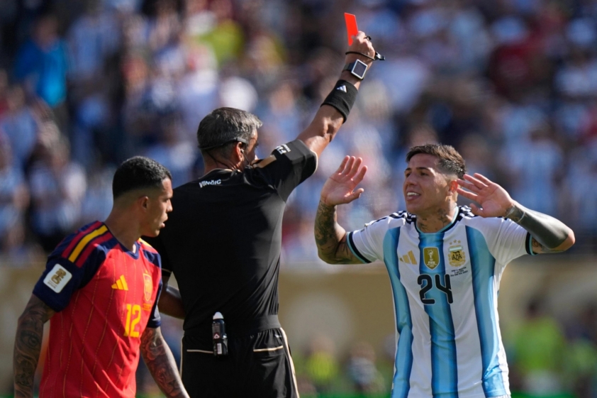 Chấm điểm Argentina chung kết World Cup 2026: Messi bất lực, tội đồ Enzo Fernandez 870608