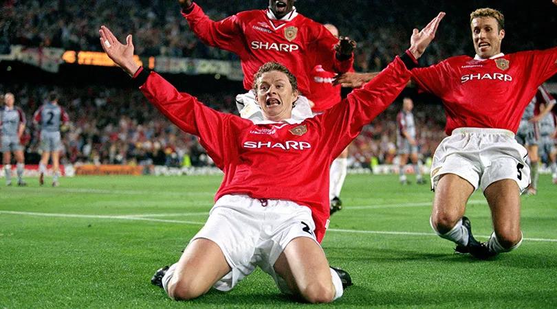 MU trao 'biểu tượng di sản' của Van Persie và Solskjaer cho tân binh Baleba 889507