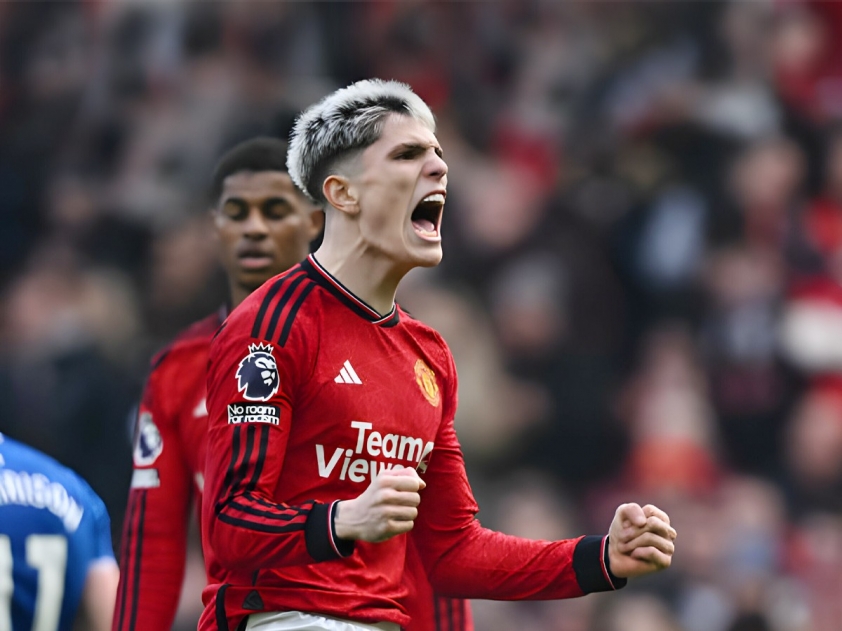 MU đánh bại Everton: Thắng nhờ sự vụng về, đẳng cấp sao trẻ
