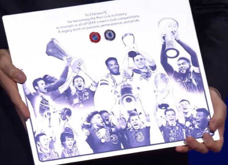 Chelsea nhận giải thưởng đặc biệt tại lễ bốc thăm Champions League 694034