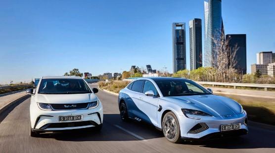 Động thái mới đáng chú ý của BYD nhằm đi sâu vào địa bàn của Mercedes 521392