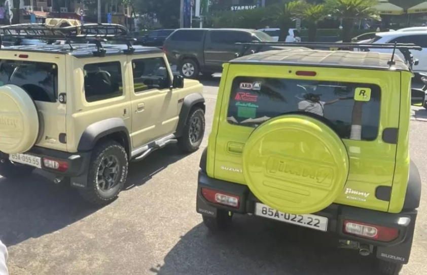 Chiêm ngưỡng bộ đôi Suzuki Jimny mang biển siêu tứ quý tại Việt Nam 522798