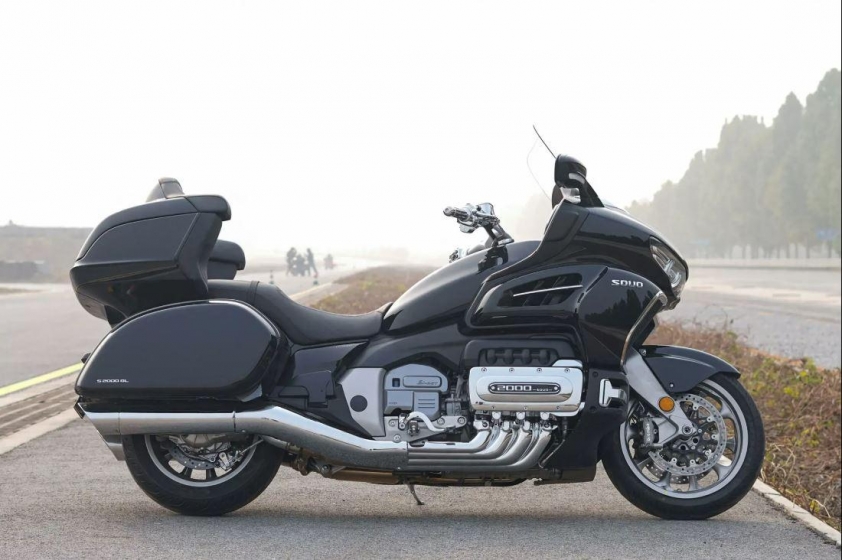 Great Wall Motors ra mắt Souo S2000: Đối thủ “nặng ký”, thách thức Honda Goldwing trong phân khúc xe mô tô du lịch 552335