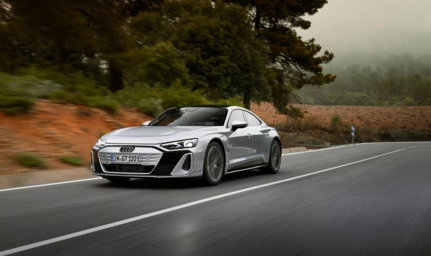 Audi e-tron GT 2025 đột phá trong phân khúc xe điện hạng sang 560511