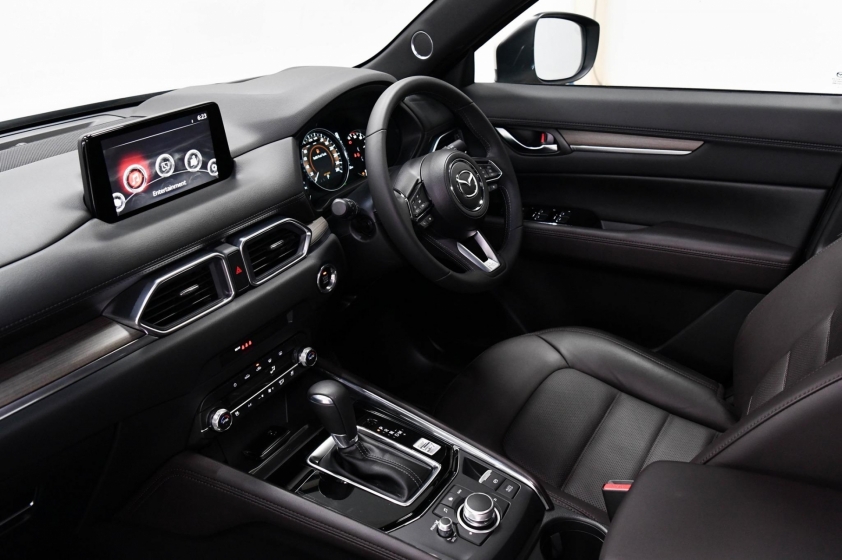 Mazda CX-5 ra mắt phiên bản nâng cấp tại Đông Nam Á, với thay đổi đáng kể trong thiết kế và tiện nghi 562798Mazda CX-5 ra mắt phiên bản nâng cấp tại Đông Nam Á, với thay đổi đáng kể trong thiết kế và tiện nghi 562798