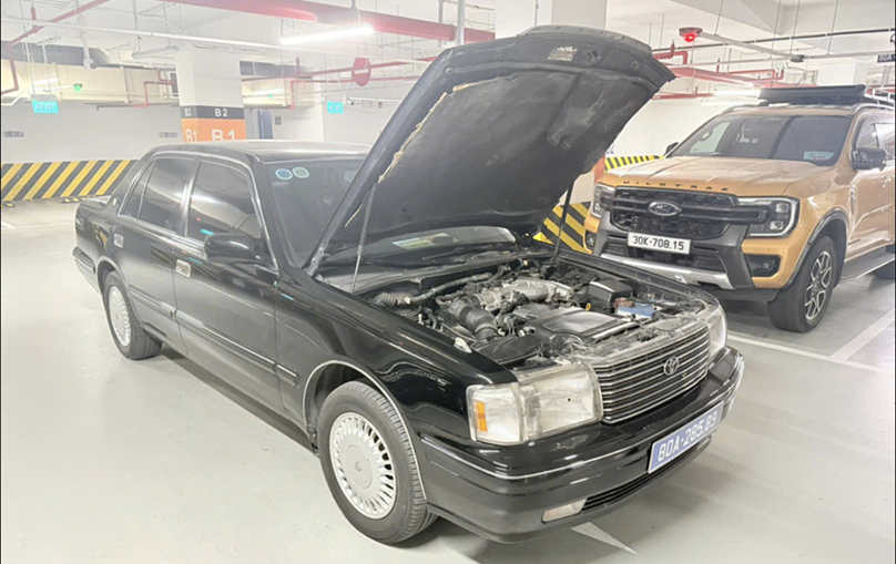 Hai xe Toyota Crown của Văn phòng Chính phủ chứng minh sức hút trên sàn đấu giá 601269