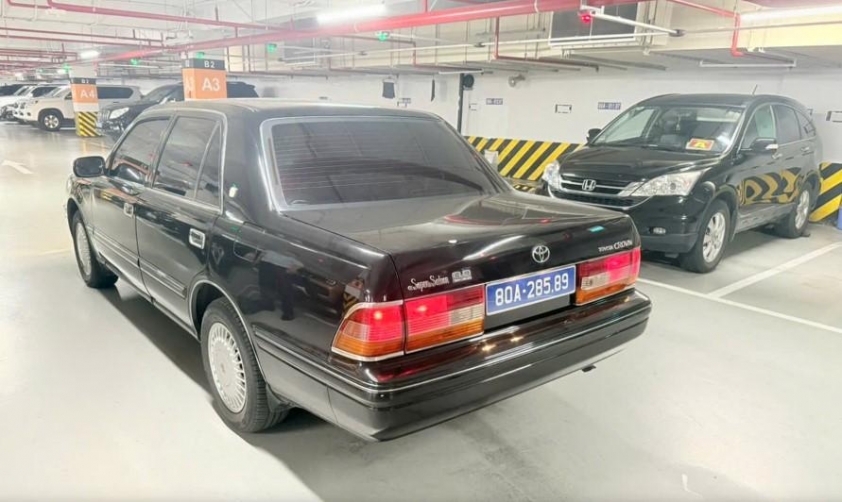 Hai xe Toyota Crown của Văn phòng Chính phủ chứng minh sức hút trên sàn đấu giá 601270