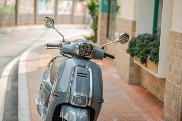 Suzuki US125: Tân binh hoài cổ phá cách trong phân khúc xe ga phổ thông 629281