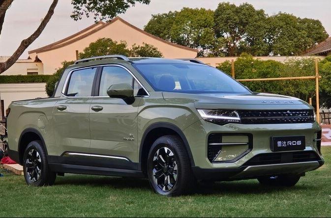 Trung Quốc ra mắt bán tải hybrid “xuyên lục địa”: Hơn 1.000 km mỗi lần sạc, tích hợp công nghệ cao 630139