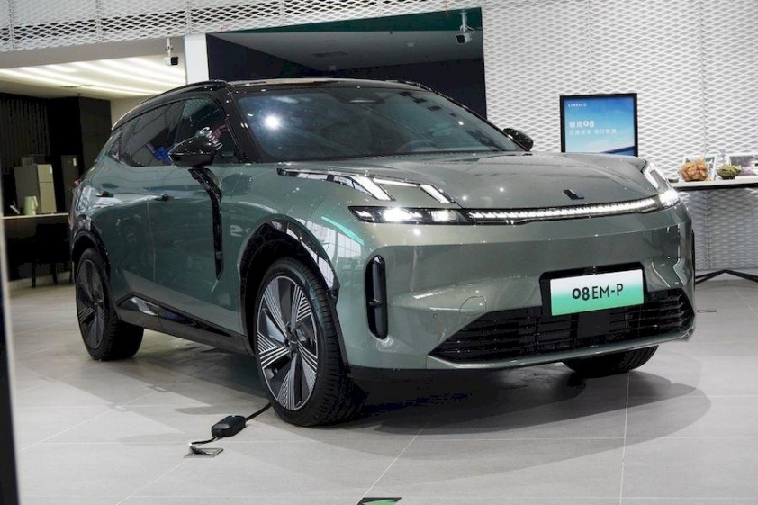 Lynk & Co 08 bắt đầu nhận cọc: SUV Trung giá ngang Palisade, chạy không cần xăng tới 200 km 630955