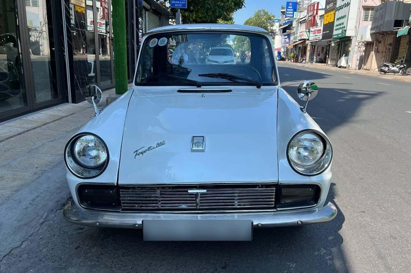 Toyota Publica 800 bán tải hiếm hoi tái xuất trên đường phố Hồ Chí Minh 632357